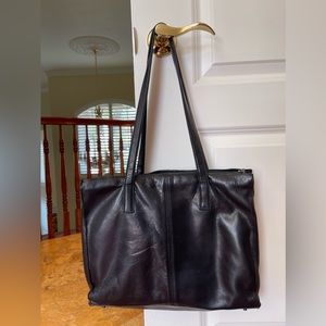 Perlina classic vintage soft black leather slim shoulder bag. Used gently.